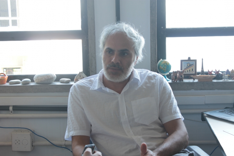 Elias Arruda é professor do departamento de Análise Geoambiental da UFF