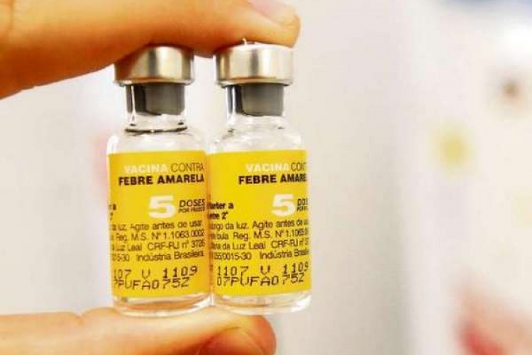 Vacina contra a febre amarela