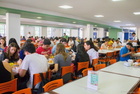 Auxílio-alimentação garante isenção nos restaurantes universitários da UFF