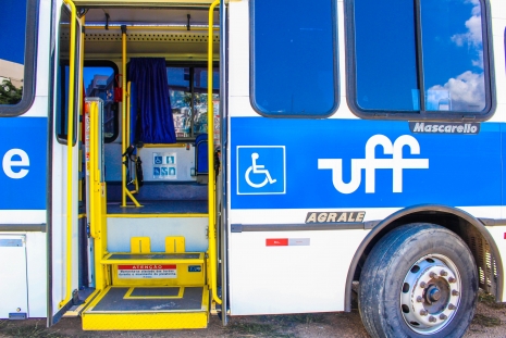Busuff possui acessibilidade para alunos com deficiência Foto: Paula Fernandes