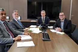 Reitor da UFF na sede da EBSERH, em Brasília, em reunião com  presidente da instituição, Osvaldo de Jesus Ferreira, o diretor vice-presidente executivo, Eduardo Vieira e o assessor da diretoria.