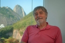 O professor Michael Stanton foi um dos responsáveis por trazer a internet ao Brasil