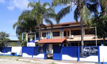 Foto da fachada da unidade UFF Rio das Ostras