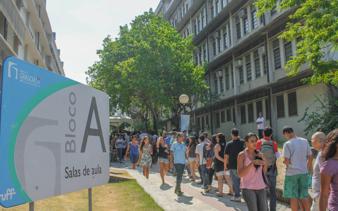 Pesquisa inédita analisa as causas da retenção de alunos da UFF