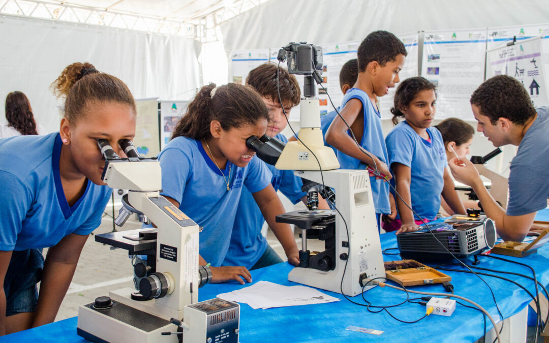 Impactos dos projetos e serviços da UFF na sociedade