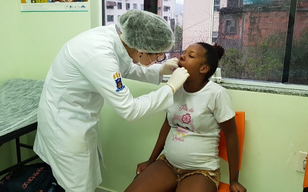 Projeto Gerando Sorrisos da UFF realiza ações na Comunidade do Morro do Estado, em Niterói