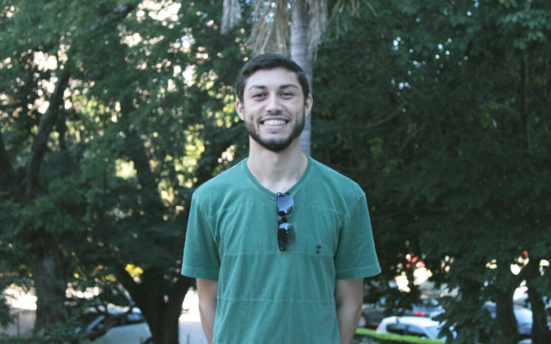 Aula histórica de Sérgio Buarque de Holanda aos militares premia doutorando da UFF