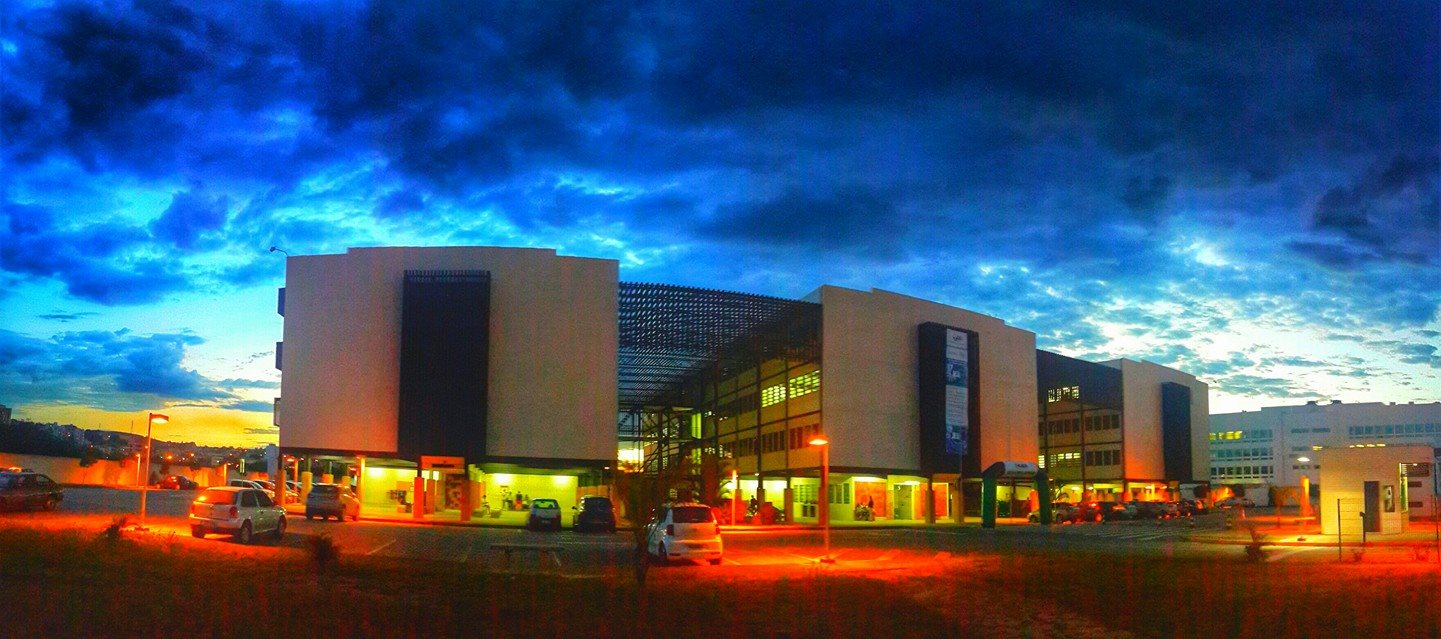 campus_aterrado_noite