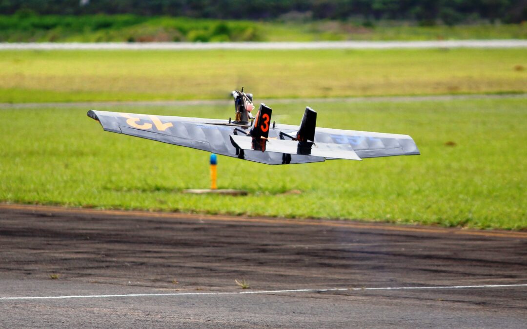 Projeto da UFF estimula talentos na área da Engenharia Aeronáutica