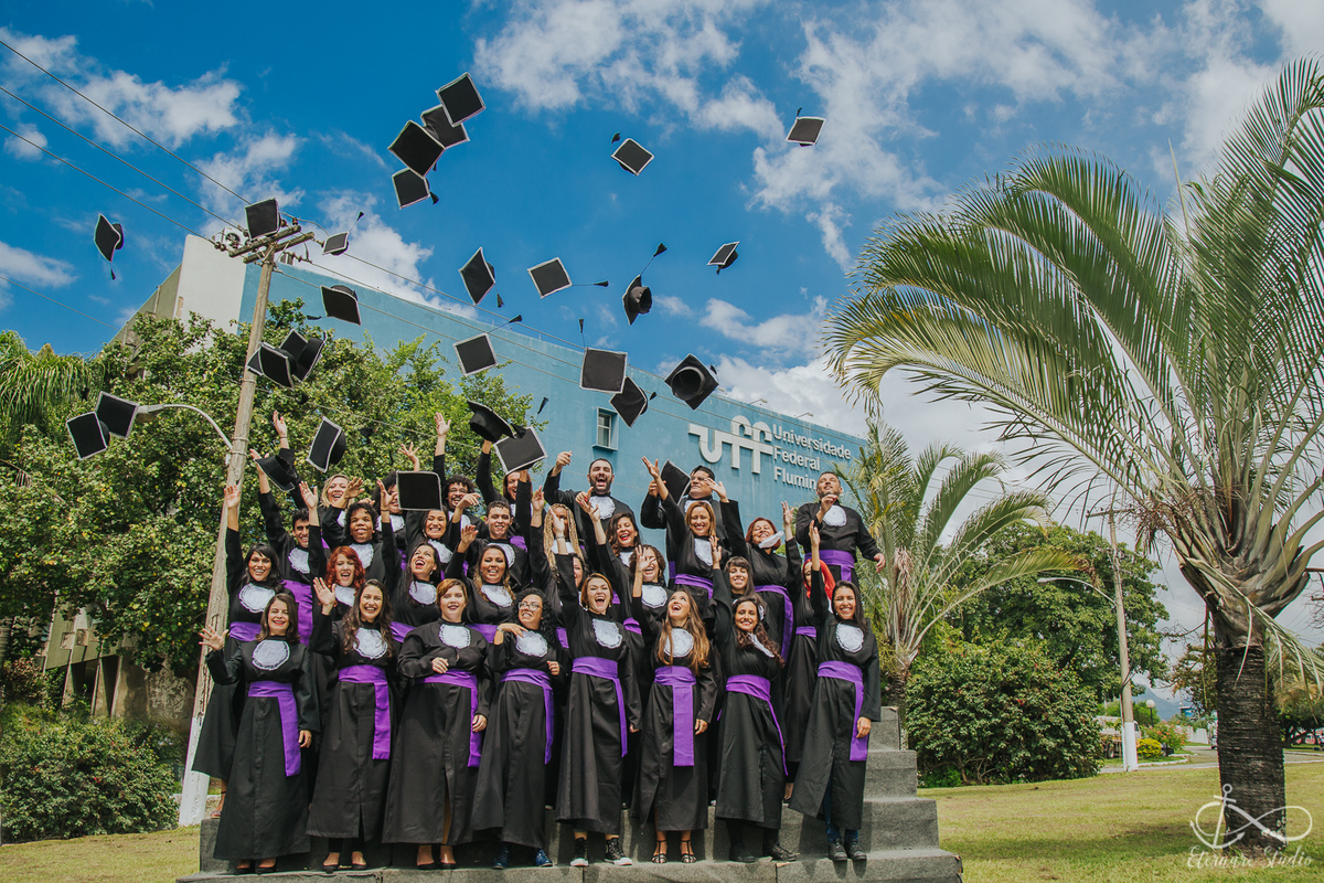 fotografia-de-formatura-ensaio-externo-graduacao-rio-de-janeiro-formatura-rj-site-eternare-studio-fotografia-fotografo-rio-de-janeiro-3-niteroi-uff-mac