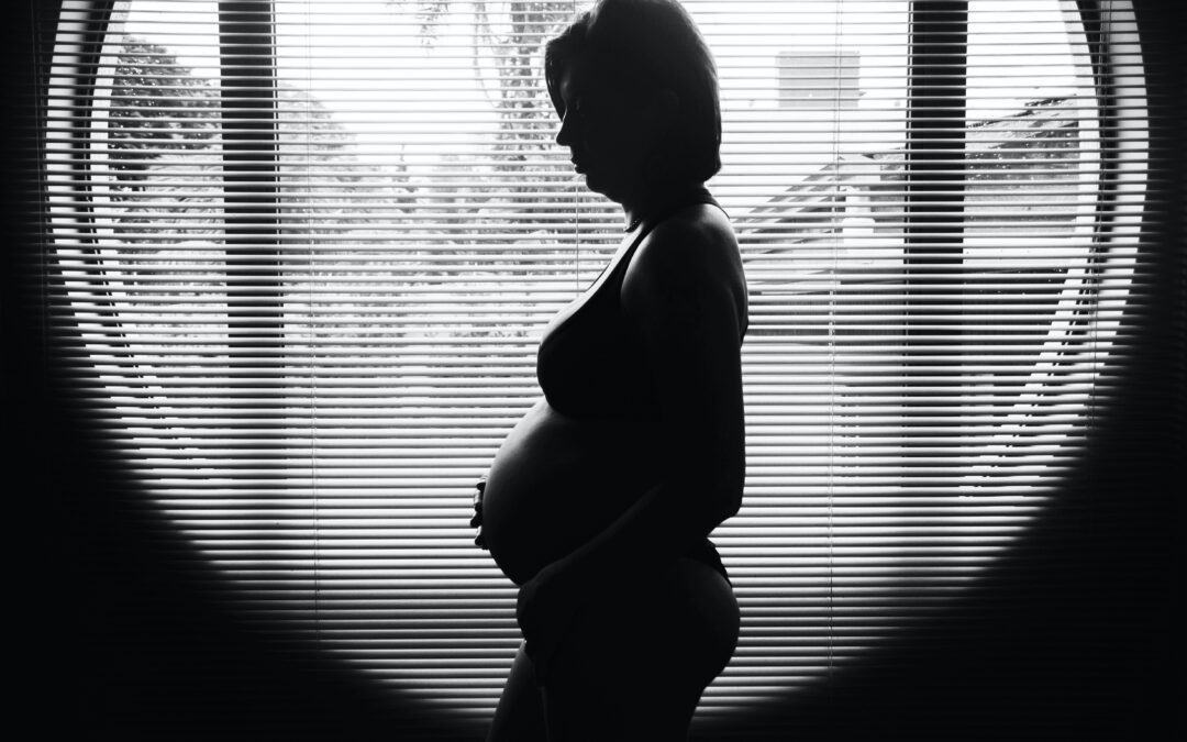 Estudo da UFF alerta para a importância do isolamento social durante a gestação