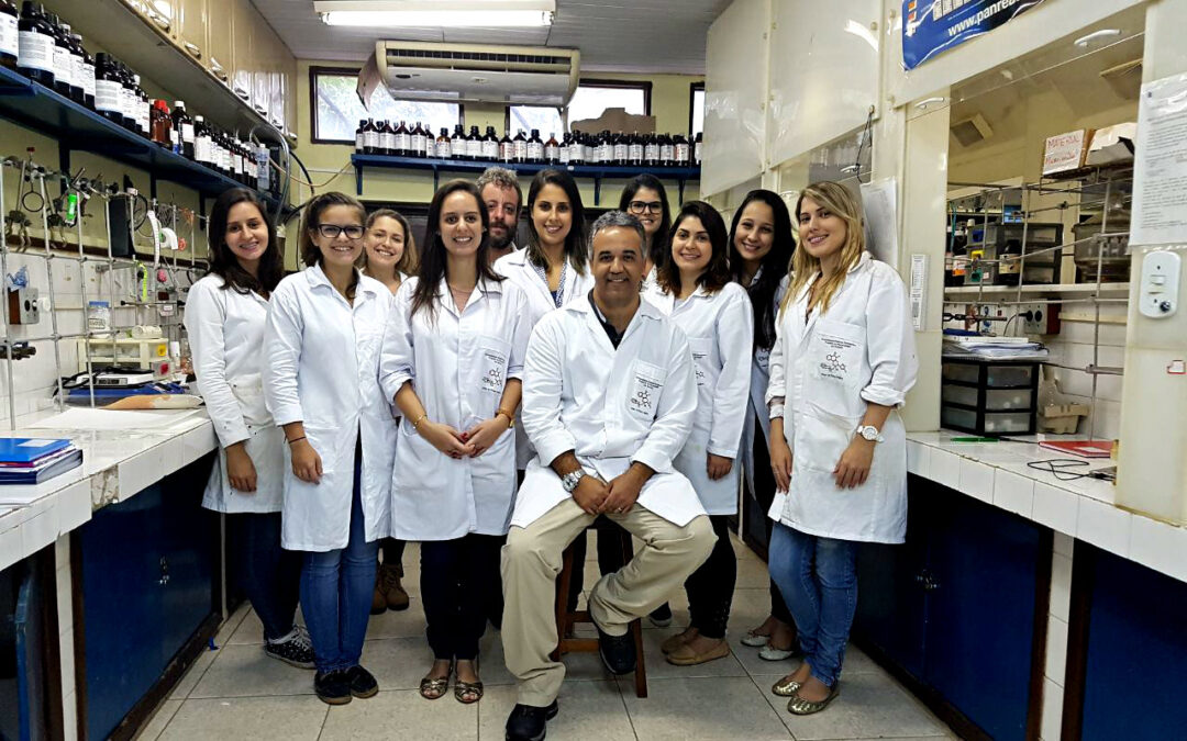 UFF no combate ao câncer: pesquisadores criam medicamento a partir da henna