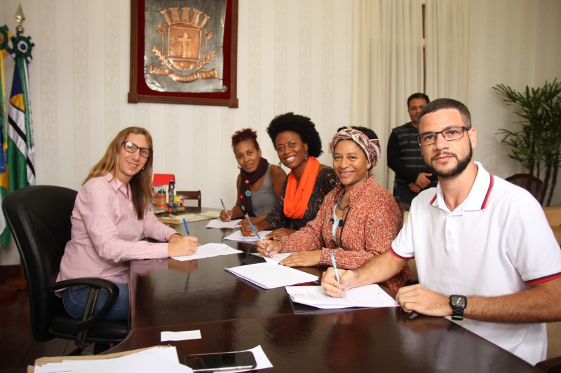 img-20170707-wa0020_-_professora_ray