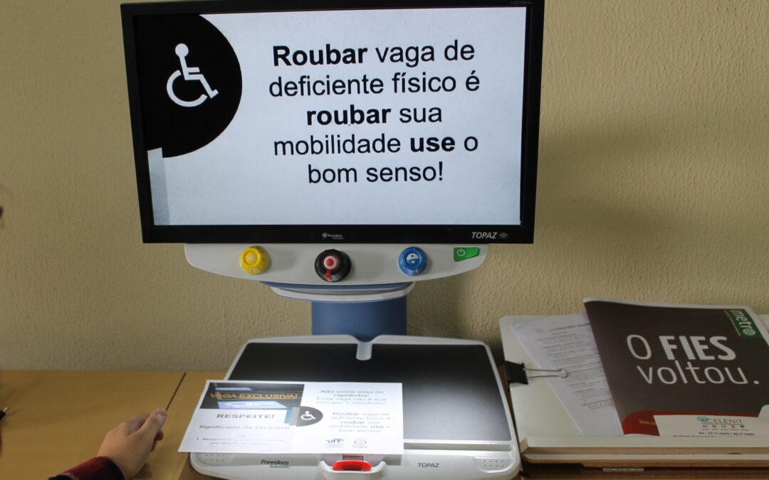 Programa de tutoria garante integração de alunos com deficiência na UFF