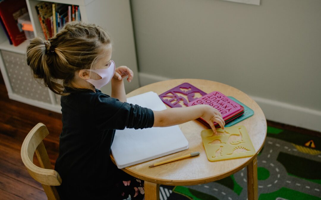 Neurocientistas da UFF advertem sobre riscos da COVID-19 no desenvolvimento neural infantil