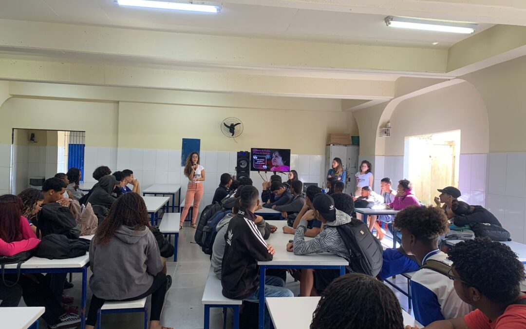 ‘Maria da Penha nas Escolas’ leva debates sobre a lei a estudantes do ensino fundamental da rede municipal de Macaé
