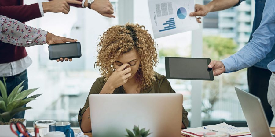 Síndrome de Burnout: Professor da UFF realiza estudos sobre a promoção de saúde nos ambientes de trabalho