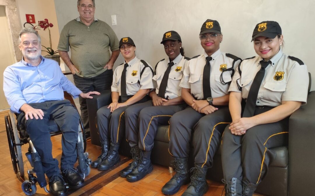 UFF anuncia a contratação de serviço de segurança feminino