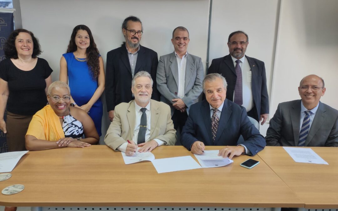 UFF e Câmara do Comércio Italiana assinam convênio de estágio