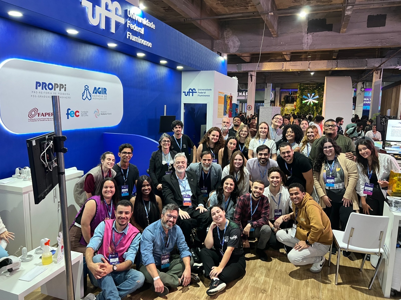 Foto do stand da UFF no evento