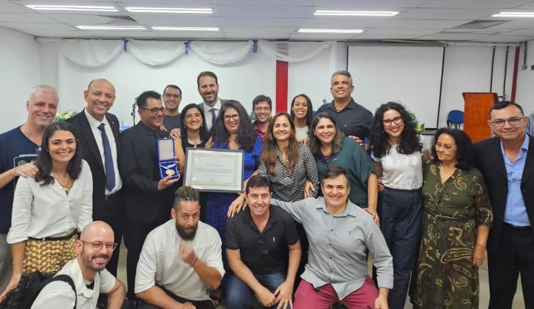 Infes celebra 40 anos em Pádua e recebe Medalha Tiradentes