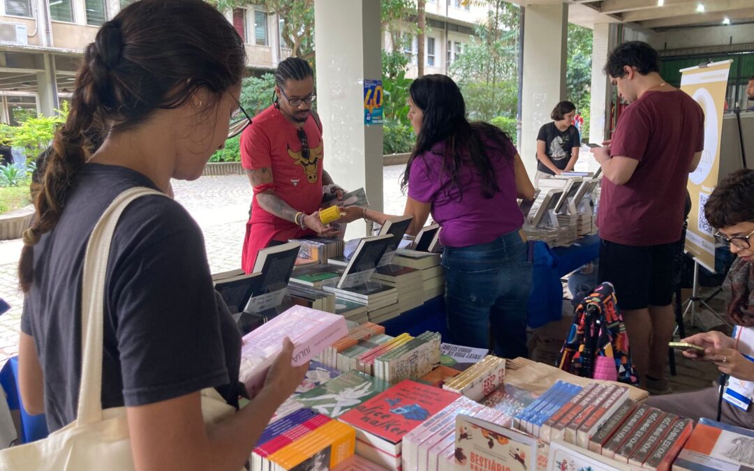 UFF realiza 3ª Feira do Livro em celebração aos 40 anos da EdUFF