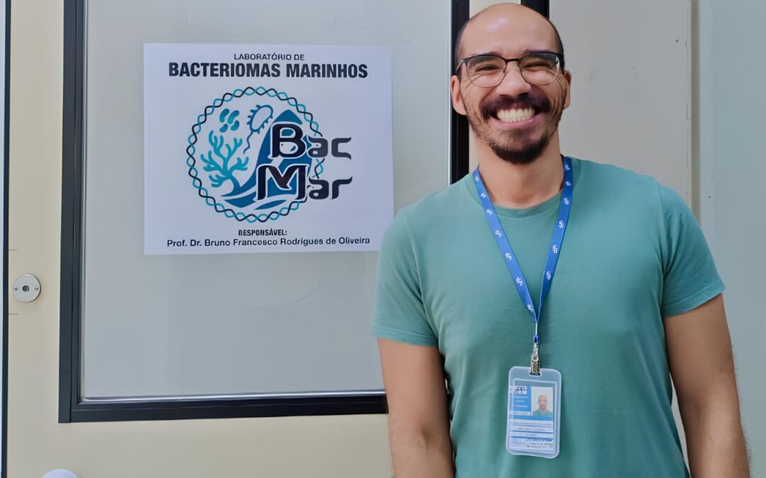 Professor da UFF é reconhecido em prêmio internacional de inclusão e diversidade na ciência