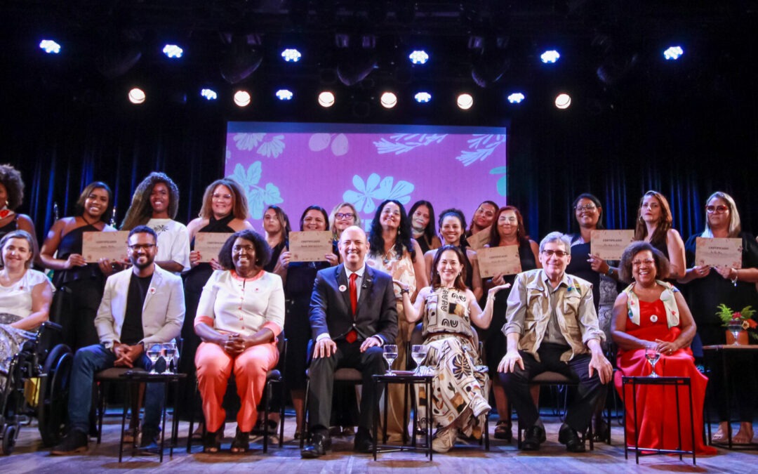 Projeto Artemísia prepara 400 mulheres para autonomia socioeconômica