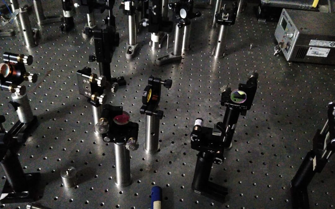 Colaboração intercampi da UFF é destaque da Sociedade Brasileira de Física