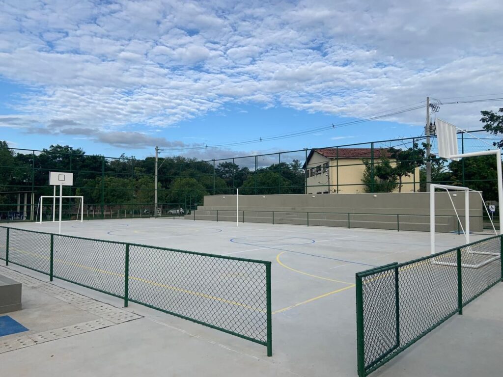 Nova quadra poliesportiva da UFF em Santo Antônio de Pádua - Foto: Divulgação.
