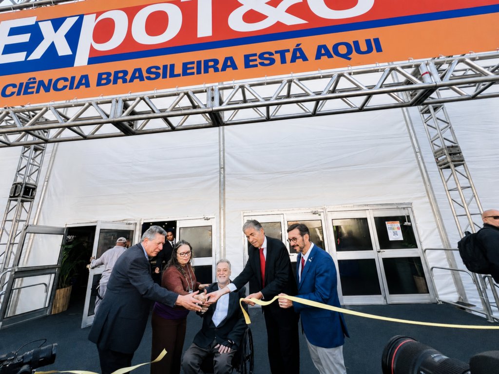 Abertura da Expotec, durante a 78ª Reunião Anual da SBPC, no Campus Gragoatá da UFF. Foto: Divulgação.